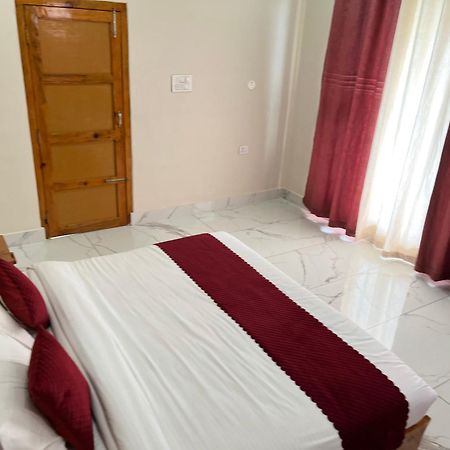Himalayan Hill Top Resort كاناتال المظهر الخارجي الصورة